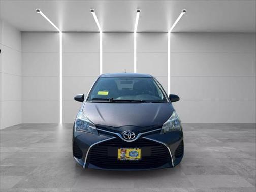 2015 Toyota Yaris L