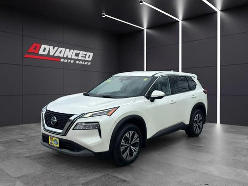 Pearl White Tricoat 2021 Nissan Rogue SV
