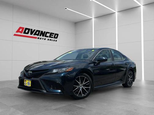 Galactic Aqua Mica 2021 Toyota Camry SE