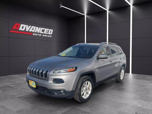 2017 Jeep Cherokee Sport