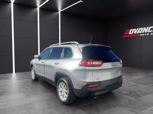 2017 Jeep Cherokee Sport