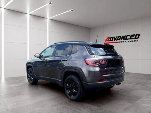 Granite Crystal Metallic Clearcoat 2021 Jeep Compass Latitude