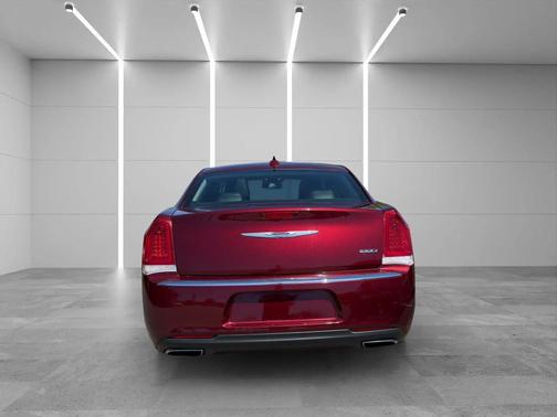 Velvet Red Pearlcoat 2015 Chrysler 300 Limited