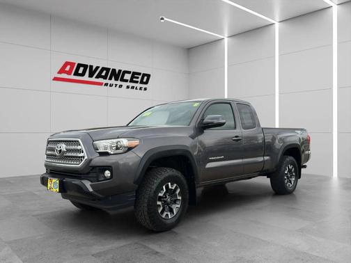 Magnetic Gray Metallic 2017 Toyota Tacoma TRD Off Road