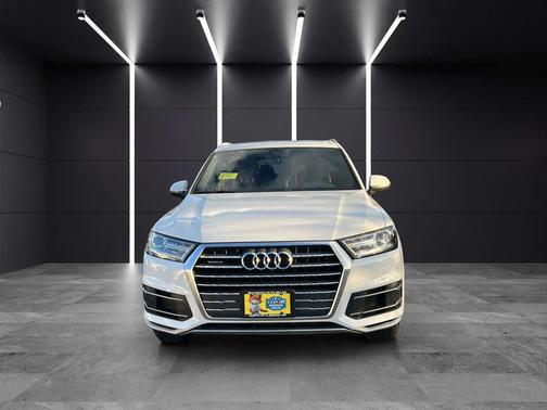 2019 Audi Q7 45 Premium