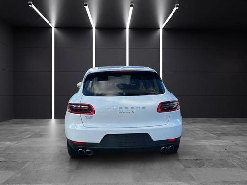 2015 Porsche Macan S