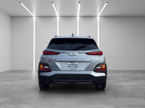 2020 Hyundai KONA SEL Plus