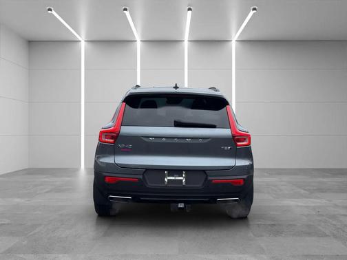 2019 Volvo XC40 T5 R-Design