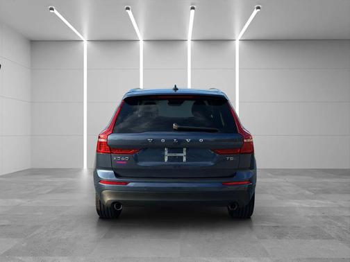 2018 Volvo XC60 T5 Momentum