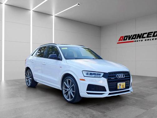 Black 2018 Audi Q3 2.0T Sport Premium