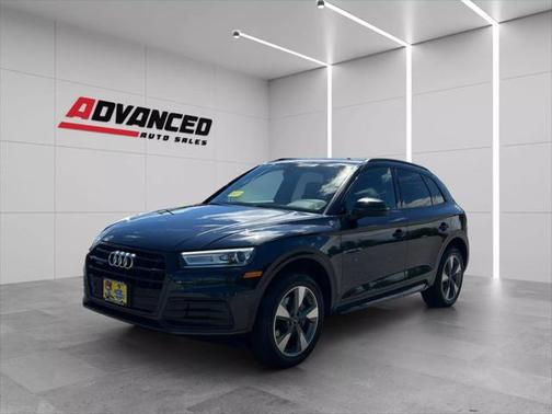 2020 Audi Q5 45 Titanium Premium