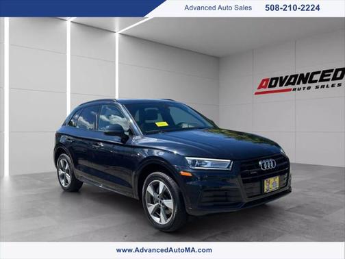 2020 Audi Q5 45 Titanium Premium