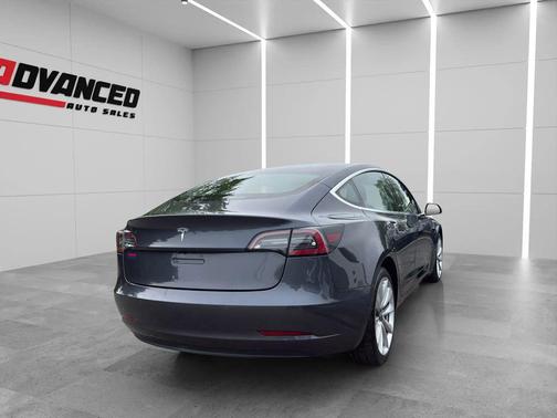 Gray 2018 Tesla Model 3 Long Range