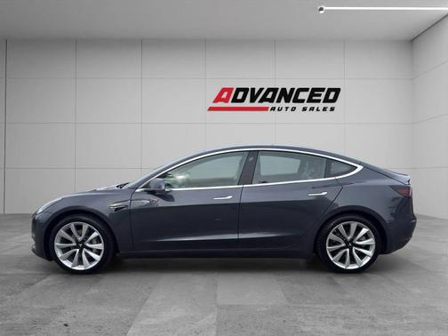 Gray 2018 Tesla Model 3 Long Range