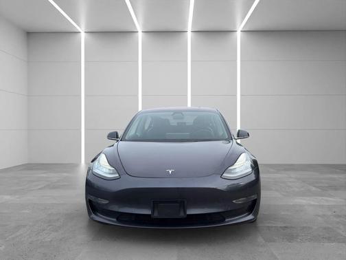 Gray 2018 Tesla Model 3 Long Range