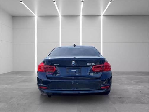 2016 BMW 320 i