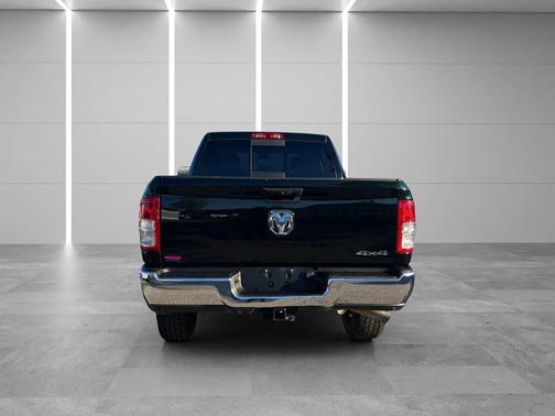 2019 RAM 3500 Tradesman Crew Cab 4x4 6'4' Box