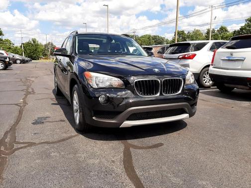 Photo 2 of 29 of 2014 BMW X1 xDrive 28i