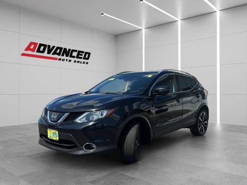 Magnetic Black Pearl 2019 Nissan Rogue Sport SL