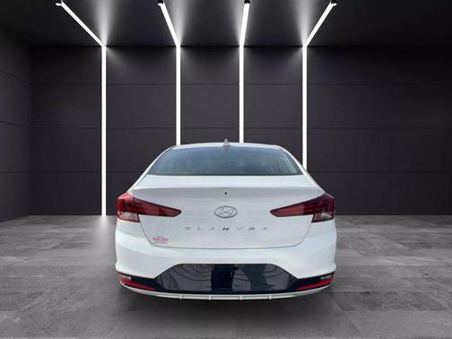 2020 Hyundai ELANTRA Limited