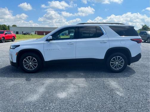 Summit White 2023 Chevrolet Traverse LT Cloth