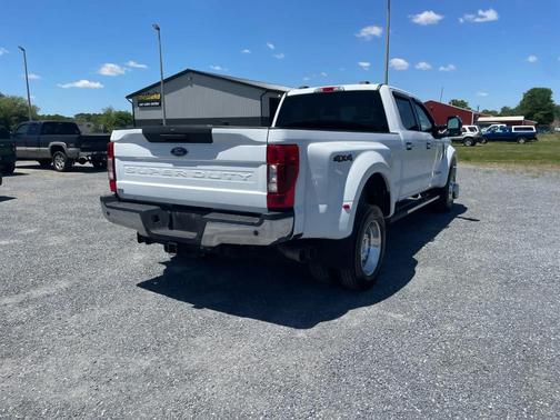 Oxford White 2022 Ford F-450 XLT