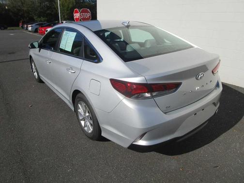 2019 Hyundai SONATA SE
