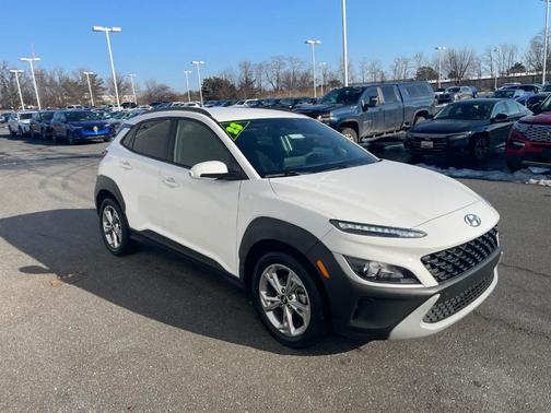 2023 Hyundai KONA SEL