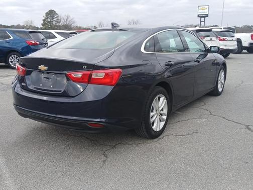 2017 Chevrolet Malibu 1LT