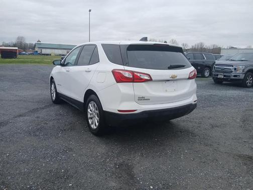 Summit White 2021 Chevrolet Equinox LS