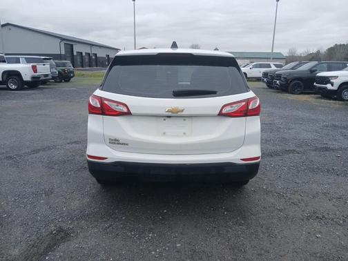 Summit White 2021 Chevrolet Equinox LS