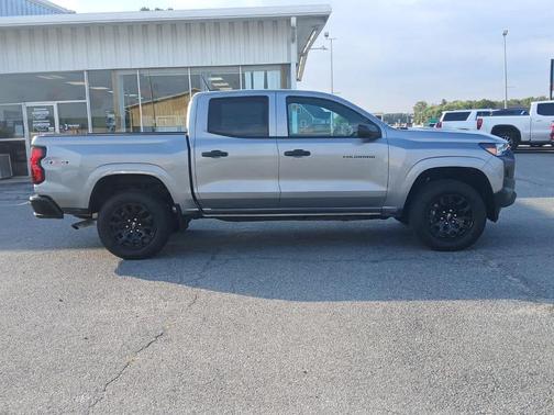 2025 Chevrolet Colorado WT