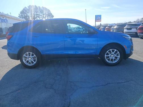 2024 Chevrolet Equinox LS