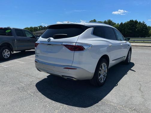 White Frost Tri-Coat 2024 Buick Enclave Essence