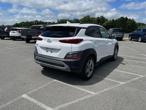 Lunar White 2023 Hyundai KONA SEL