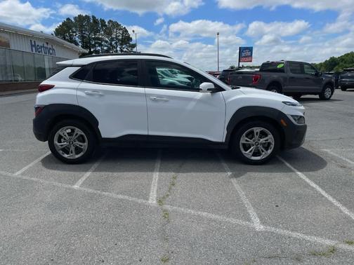 Lunar White 2023 Hyundai KONA SEL