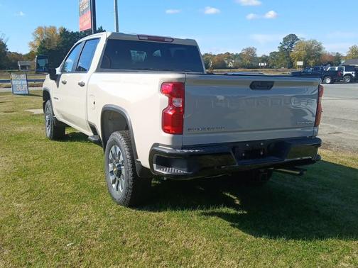 2026 Chevrolet Silverado 2500 Custom