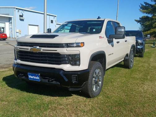 2026 Chevrolet Silverado 2500 Custom
