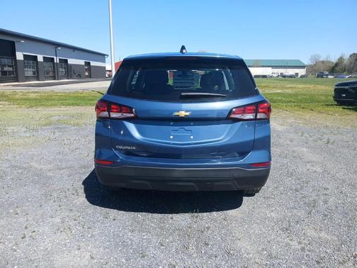 2024 Chevrolet Equinox LS