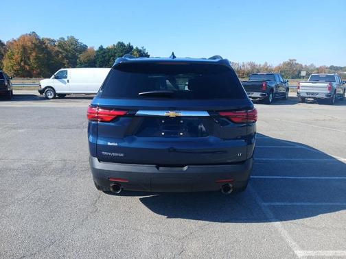 2022 Chevrolet Traverse LT Cloth