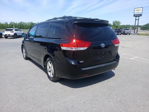 2013 Toyota Sienna LE