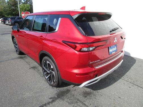 Diamond Red 2023 Mitsubishi Outlander PHEV SE
