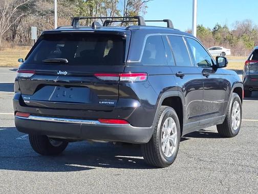 Midnight Sky 2023 Jeep Grand Cherokee Limited