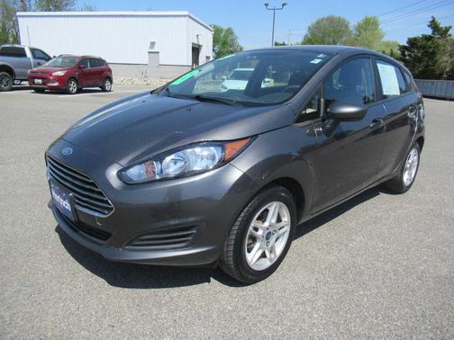 Magnetic Metallic 2019 Ford Fiesta SE