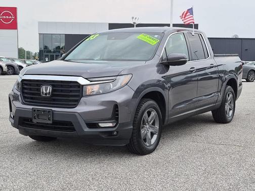 Modern Steel Metallic 2023 Honda Ridgeline RTL