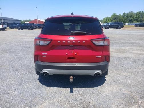 Rapid Red Metallic Tinted Clearcoat 2020 Ford Escape SE