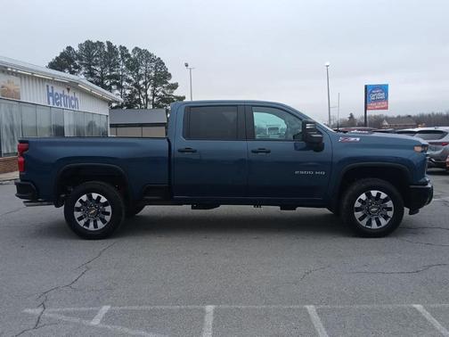 2026 Chevrolet Silverado 2500 Custom