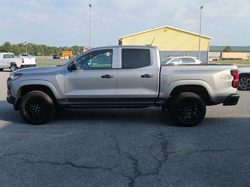 2025 Chevrolet Colorado WT