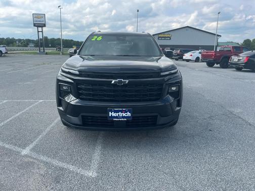 Mosaic Black Metallic 2026 Chevrolet Traverse LT