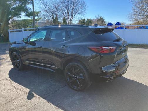 Black 2022 Chevrolet Blazer RS